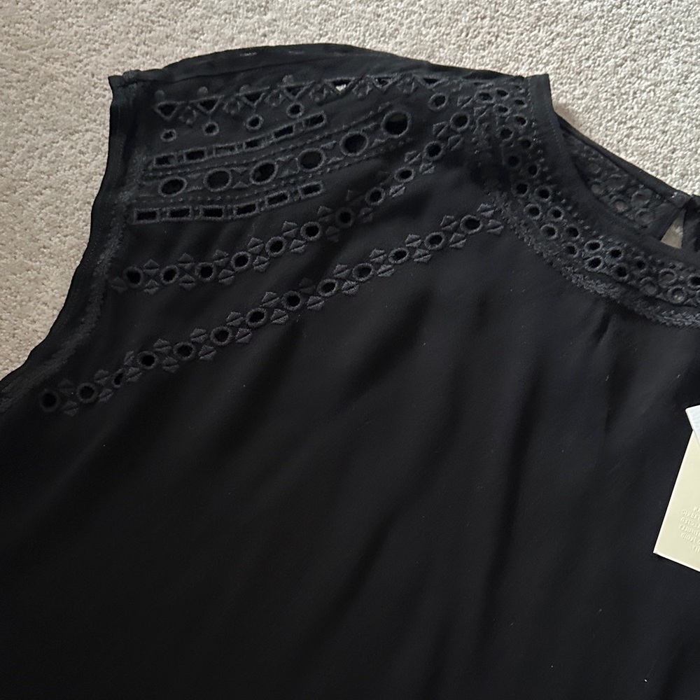 Aritzia Black Lace-Trim Cap Sleeve Top! - Picture 3 of 9